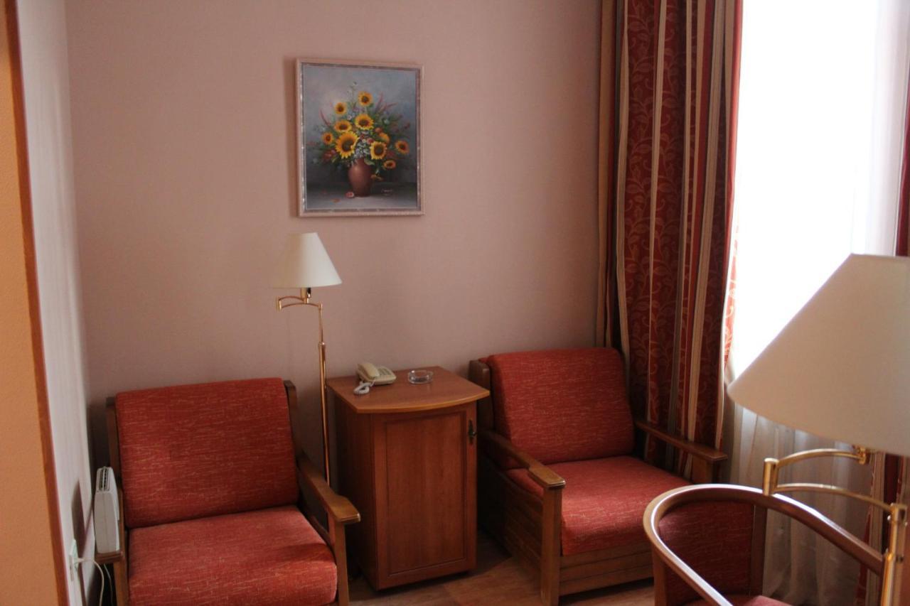 Domus Hotel-1 Kiev Eksteriør billede